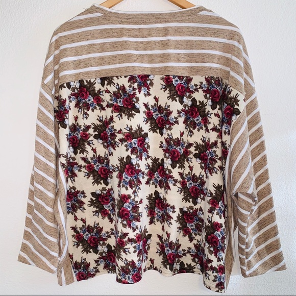 Umgee Tan/Cream Striped Oversized Knit Top - Picture 3 of 4